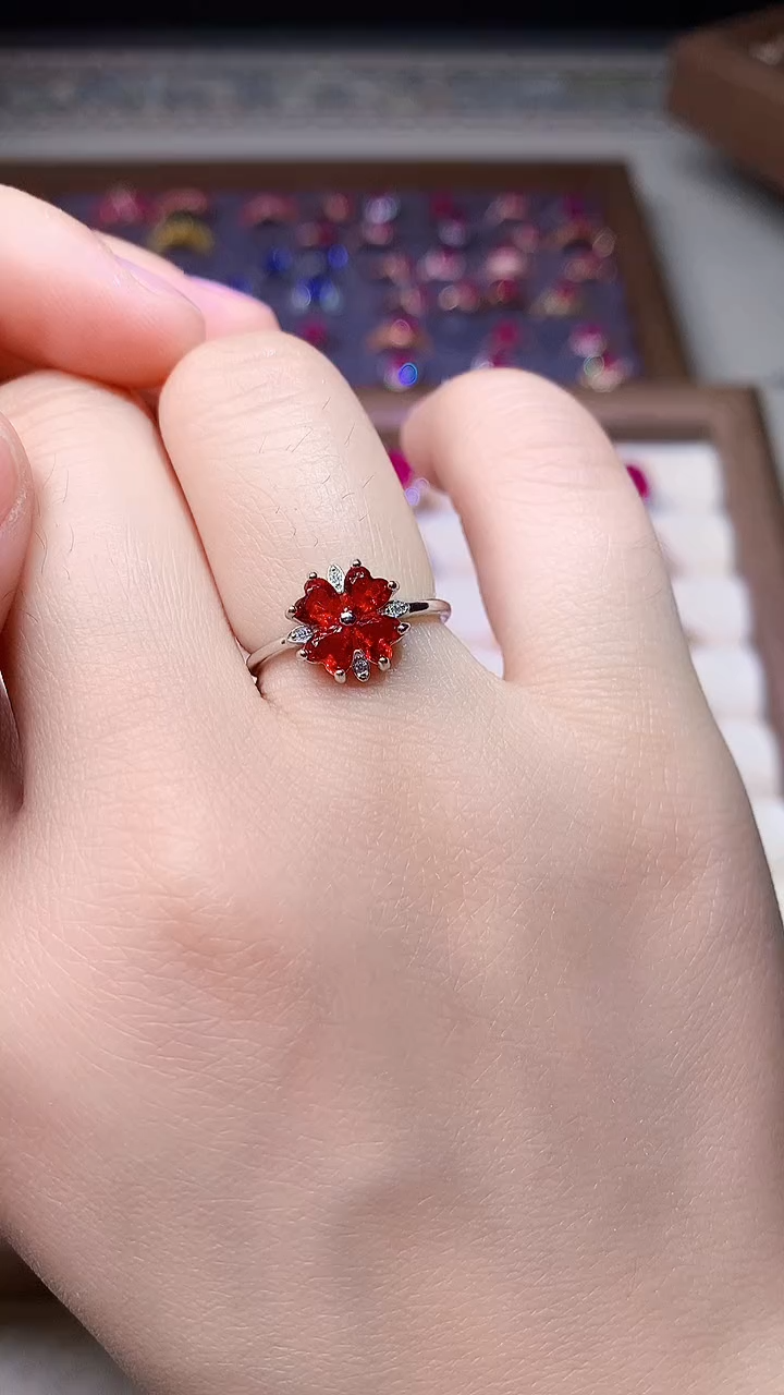【闪购商品】红宝石戒指银S925镶嵌0000