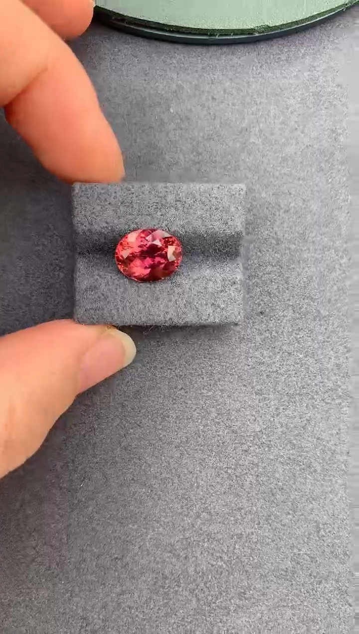 【闪购商品】碧玺裸石未镶嵌3.9ct粉碧玺