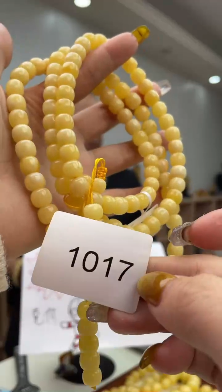 【闪购商品】琥珀裸石未镶嵌1017多样性发其中一件