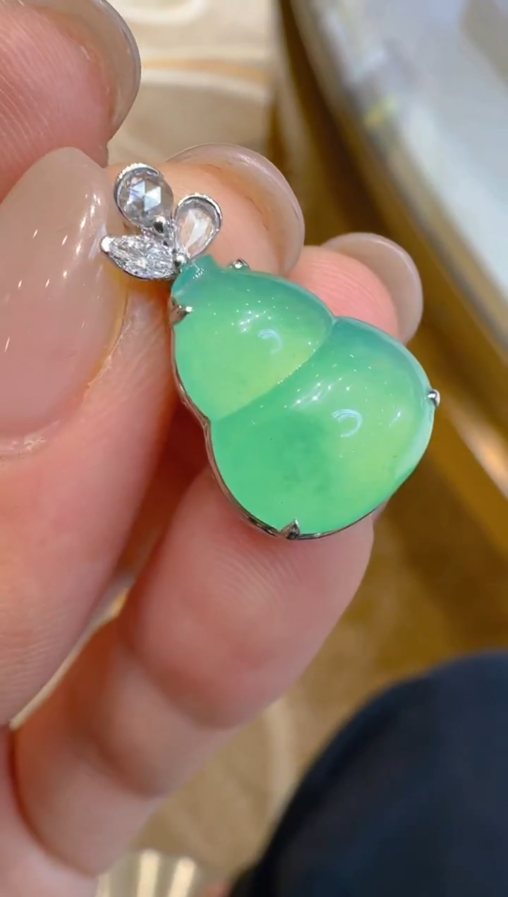 吊坠(不含链)18K金镶嵌翡翠多样性团购发一件