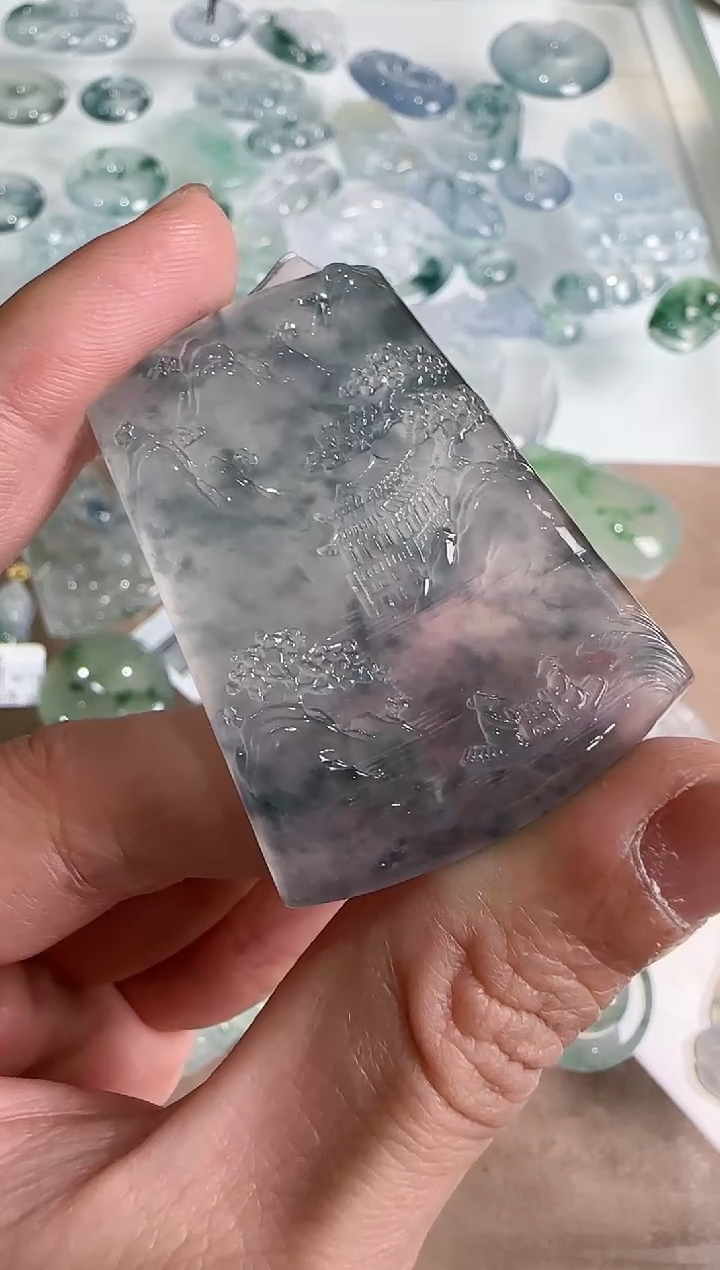 【闪购商品】翡翠吊坠(不含链)未镶嵌··