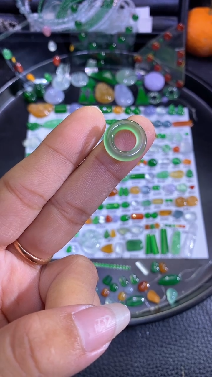 未镶嵌挂件翡翠圈