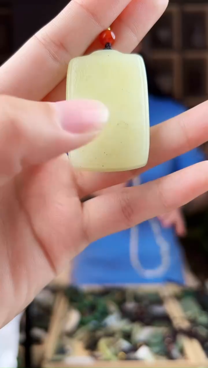 颈饰未镶嵌和田玉拍一发一，多样性发货