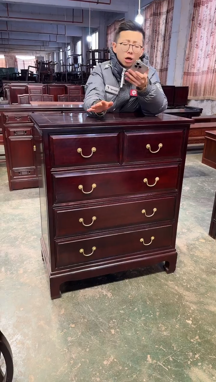 黑酸枝木类成套家具五斗柜
