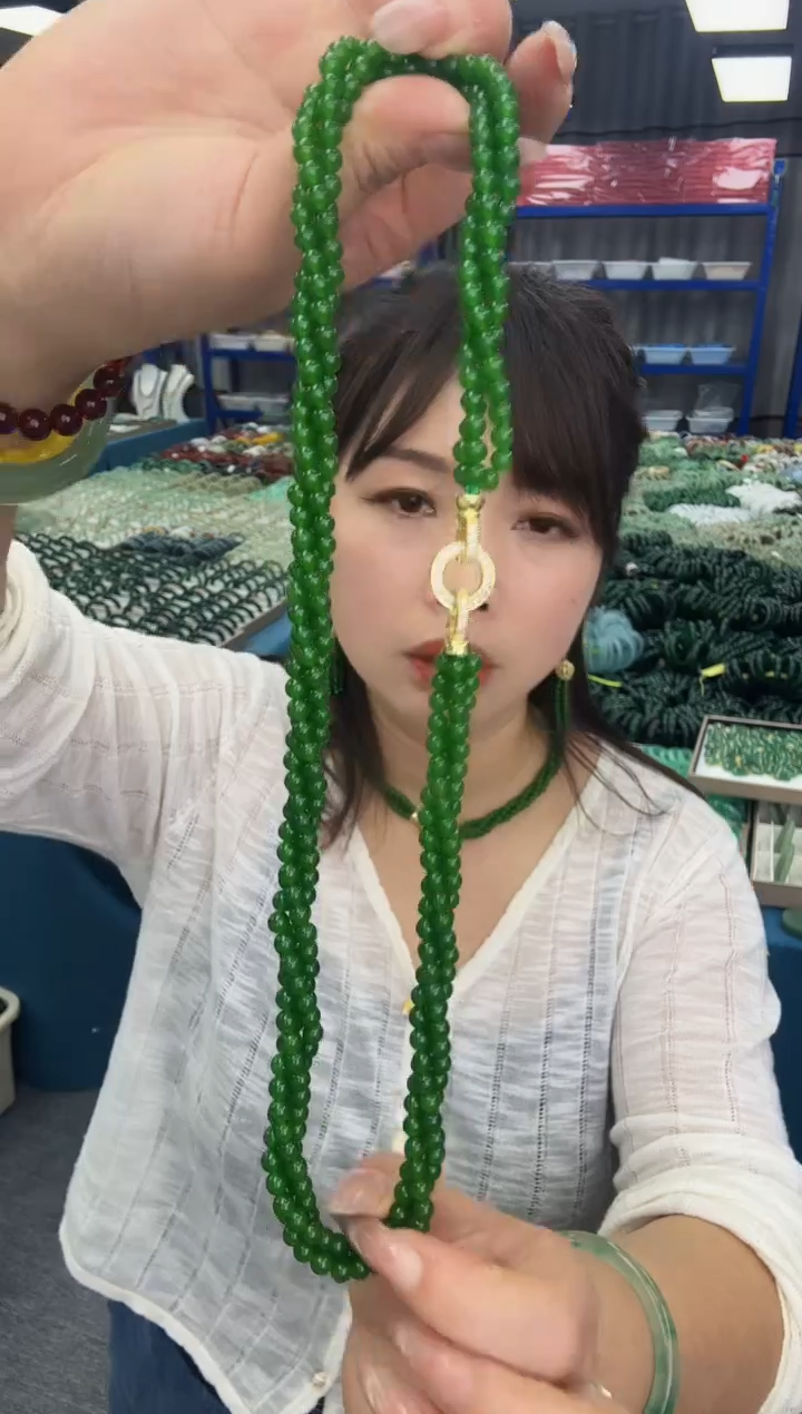 颈饰未镶嵌和田玉精美阳绿麻花链项链
