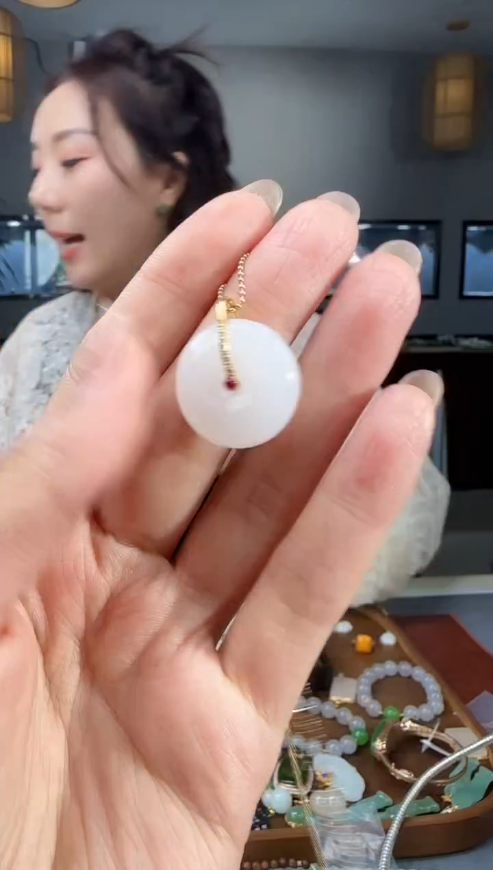 吊坠(不含链)18K金镶嵌和田玉1