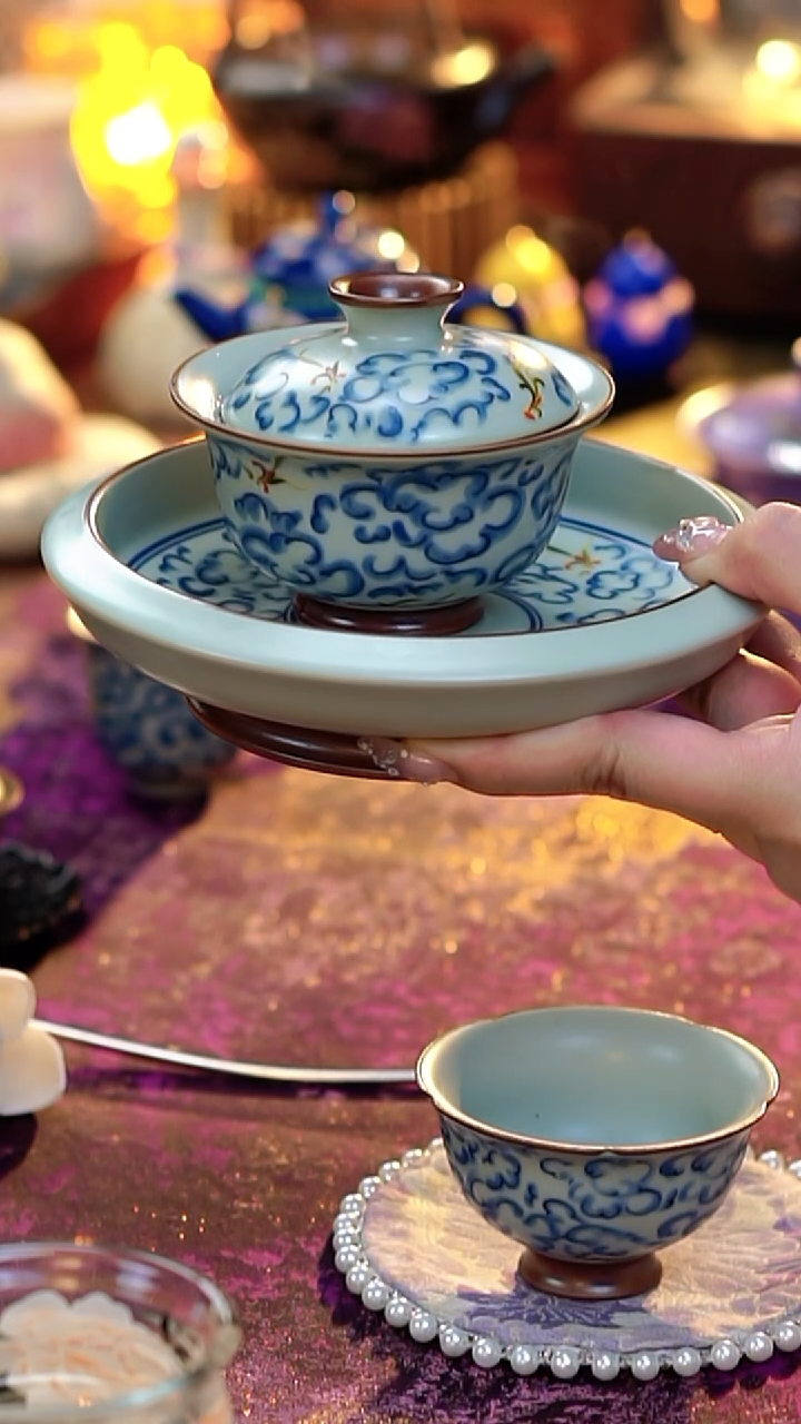 水晶玻璃吸管款手绘青花祥云三才