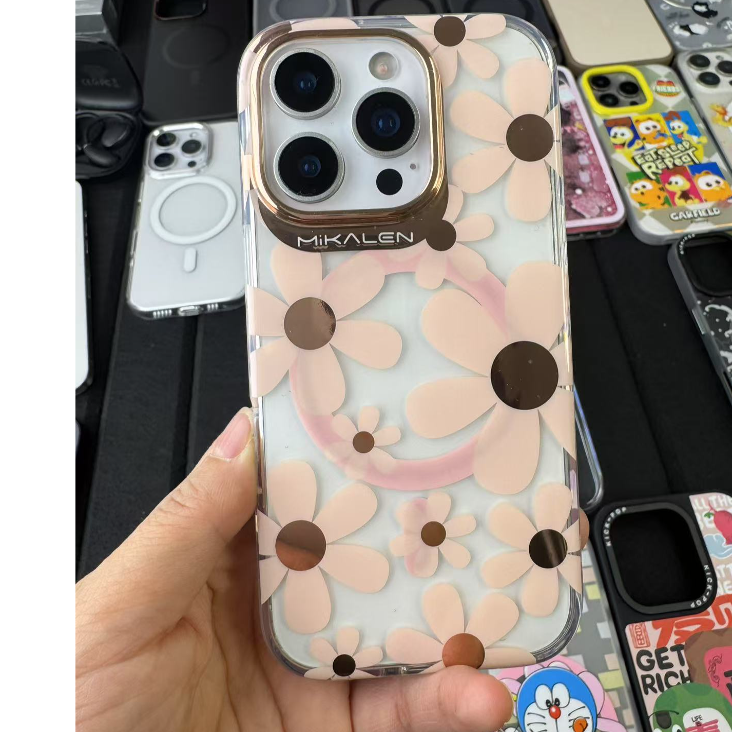 米卡伦小花系列磁吸手机壳防摔ins