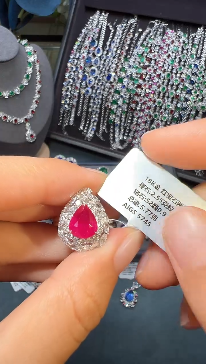 【闪购商品】红宝石戒指18K金镶嵌      