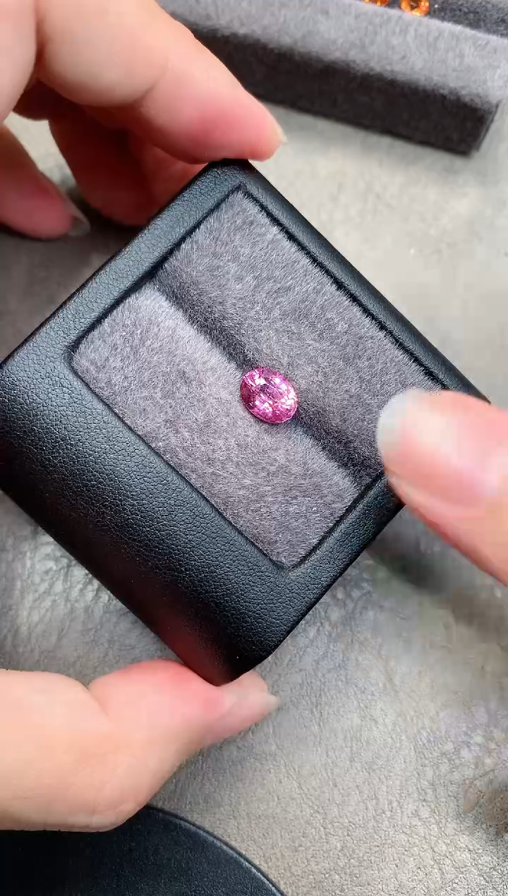 【闪购商品】彩色蓝宝石裸石未镶嵌2.99ct无烧精切粉蓝宝ZZH