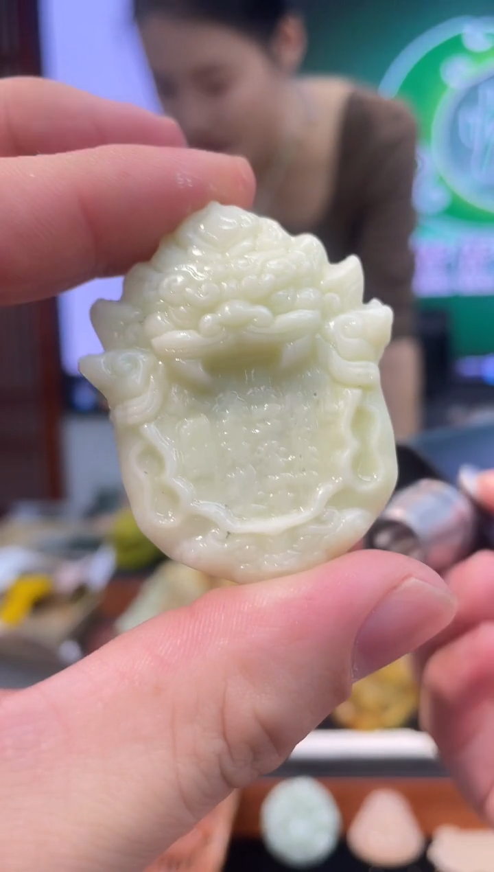 【闪购商品】岫玉吊坠未镶嵌·