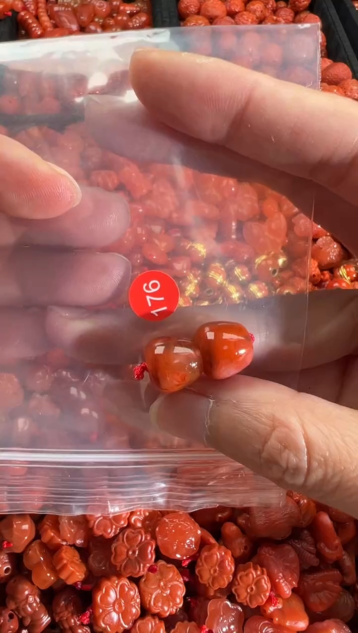 【闪购商品】南红玛瑙颈饰未镶嵌1