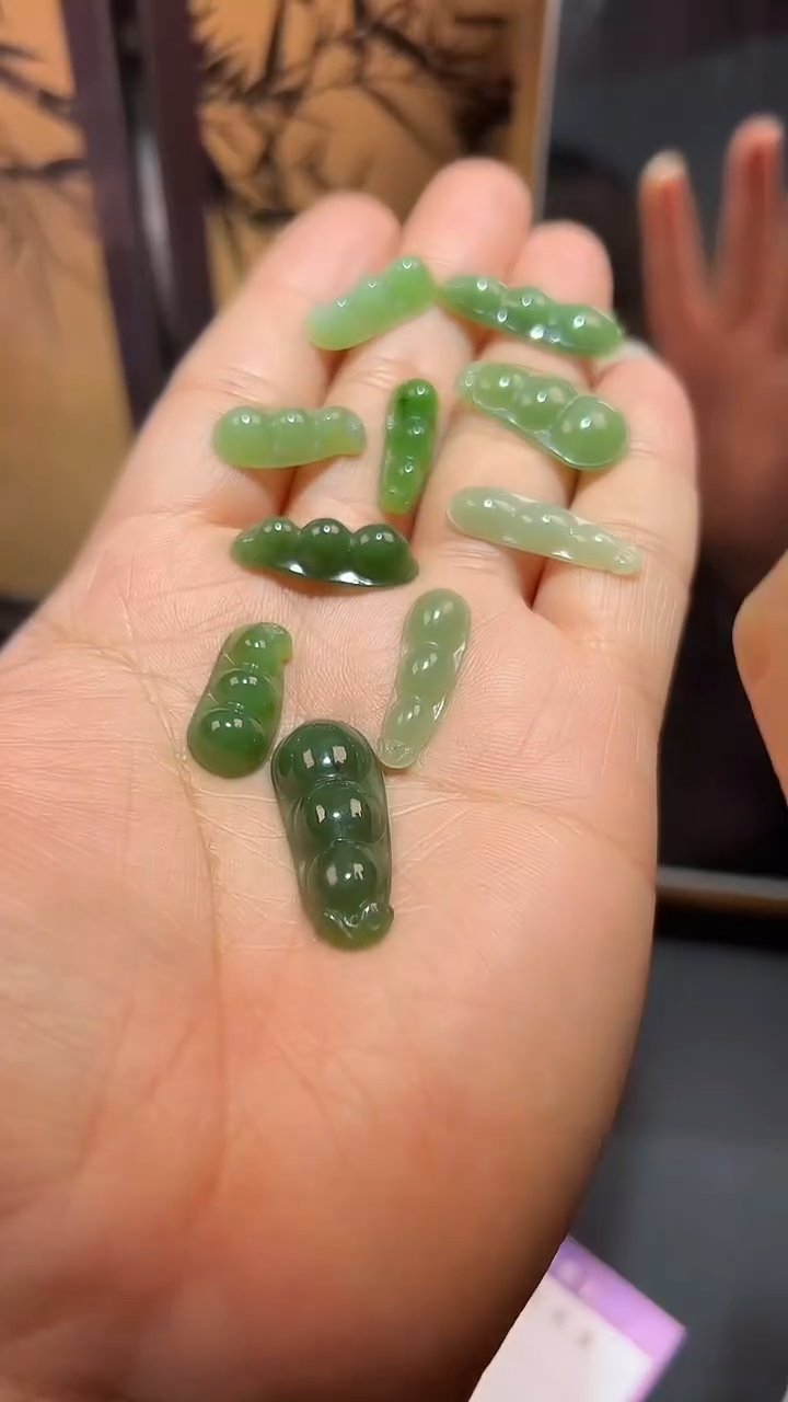 【闪购商品】和田玉（碧玉）颈饰未镶嵌1