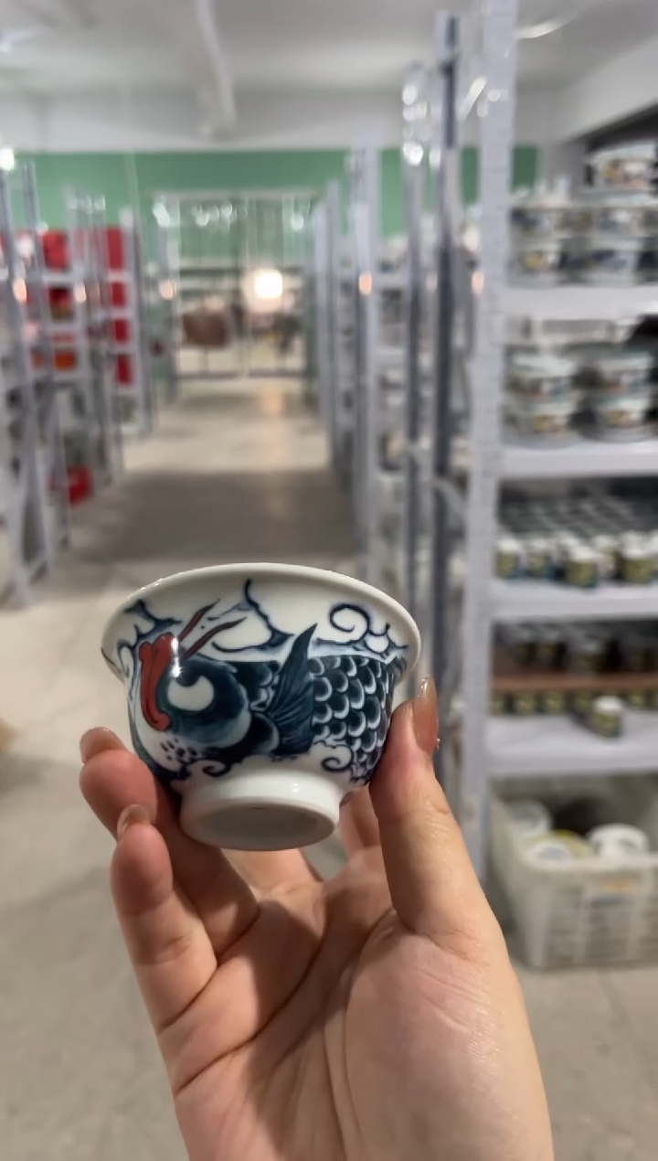 昨明蓝鱼压手杯（宠粉价格）