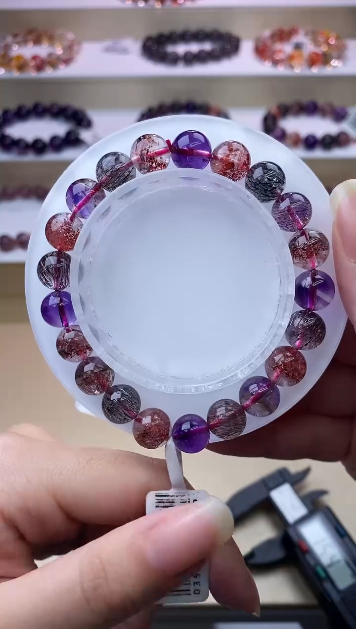 【闪购商品】水晶手链未镶嵌黑加仑超七9m+