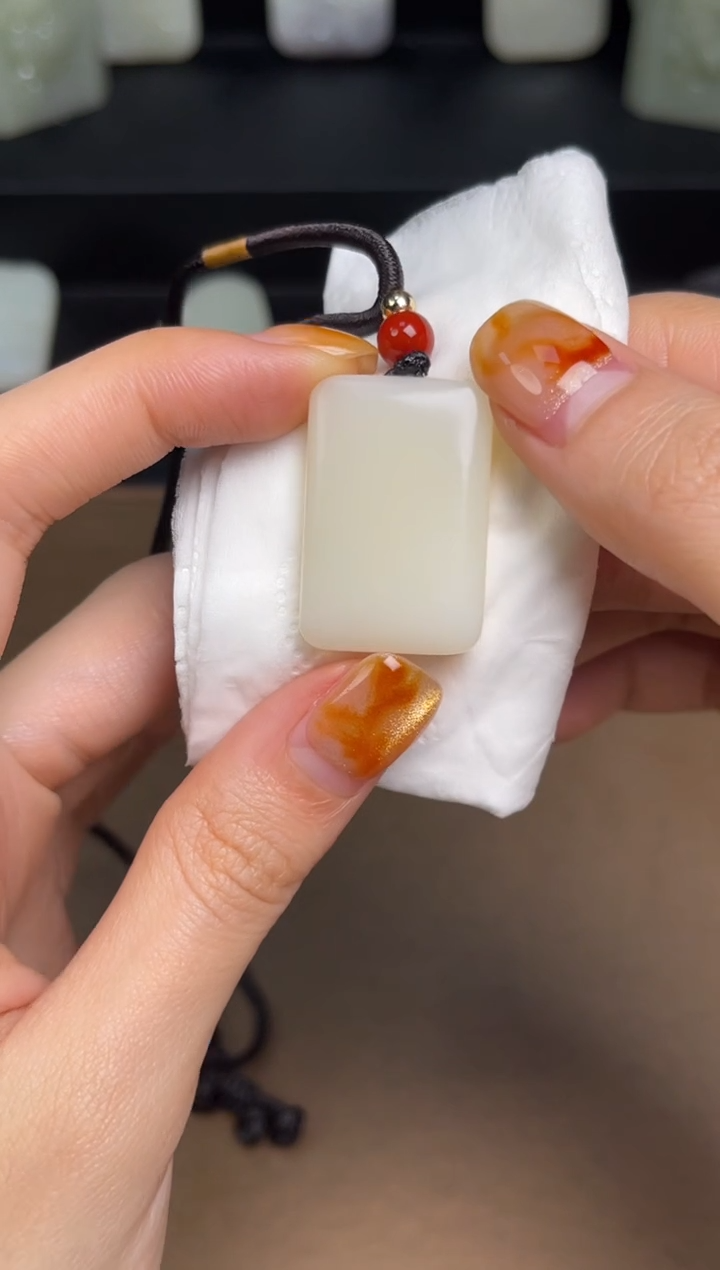 【闪购商品】和田玉颈饰未镶嵌30