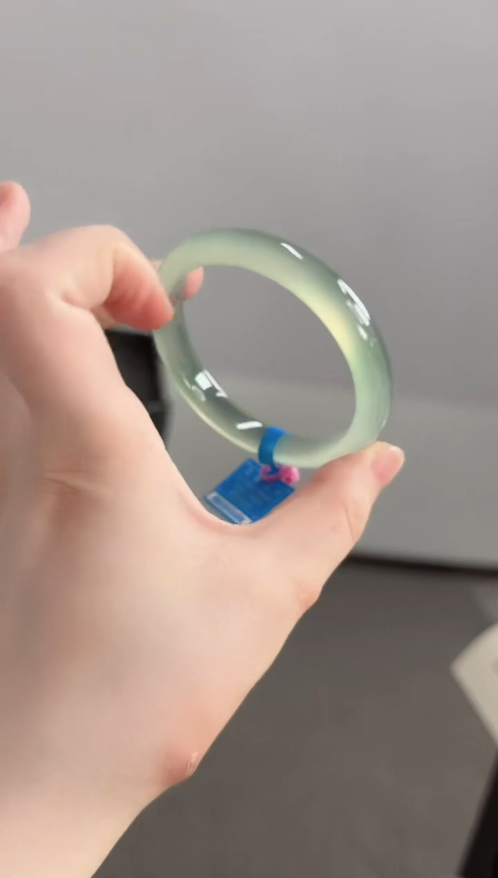 玛瑙/玉髓手镯未镶嵌55圈