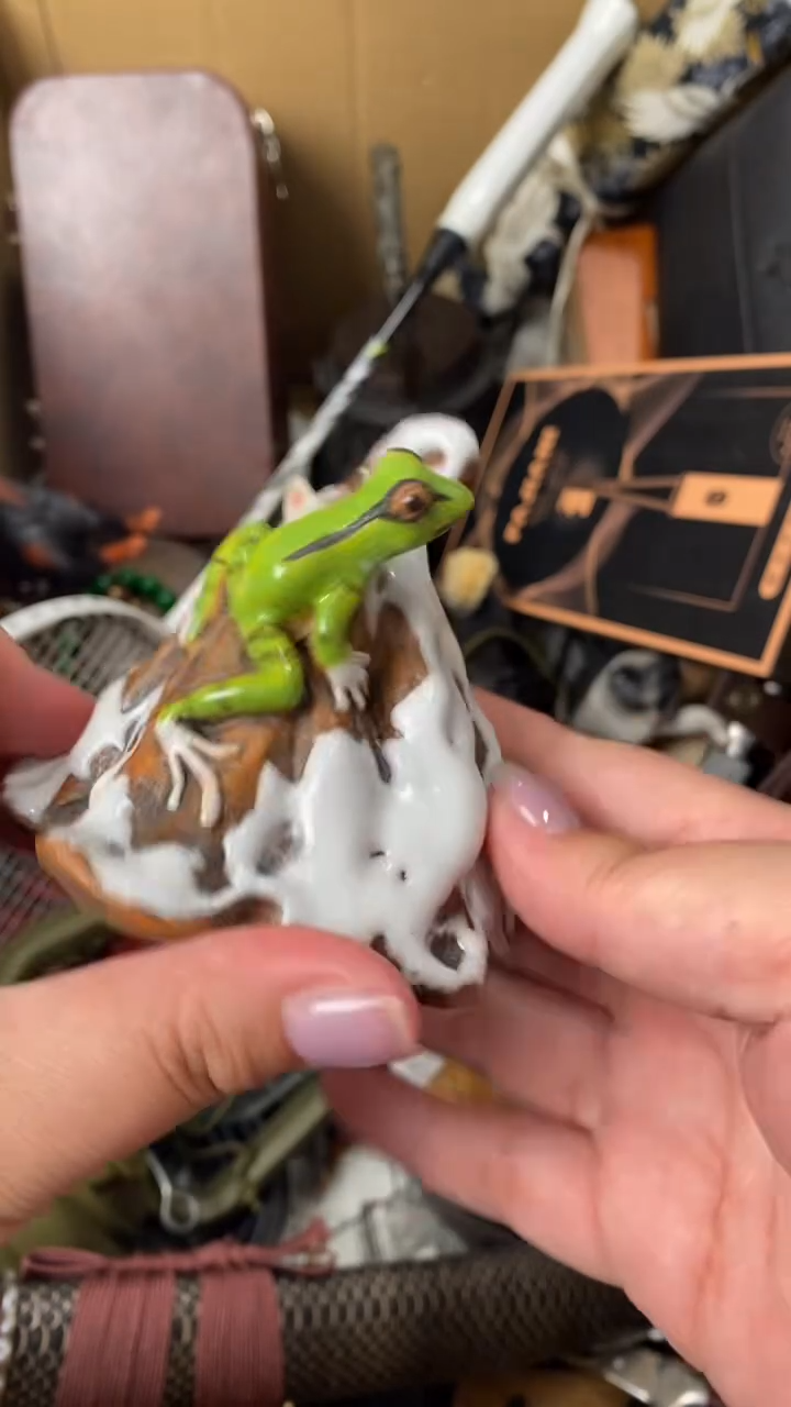 瓷片瓷运杂货铺瓷运杂货铺楼下