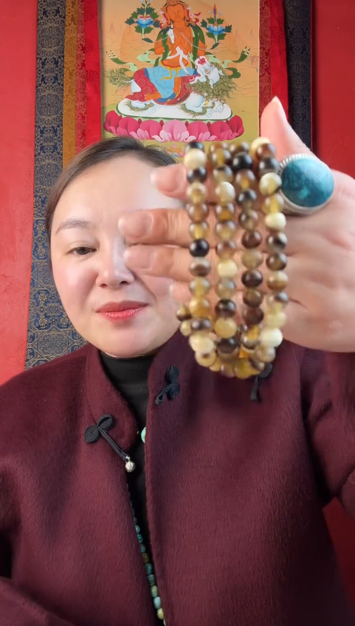 无非金属褐色珠串