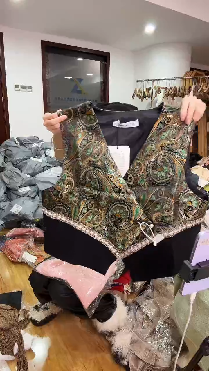 2XL码   130-145斤   马甲