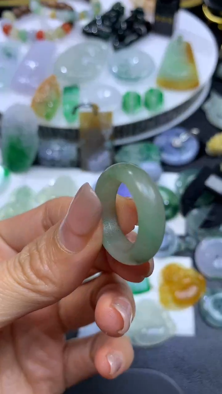 【闪购商品】定制翡翠未镶嵌翡翠