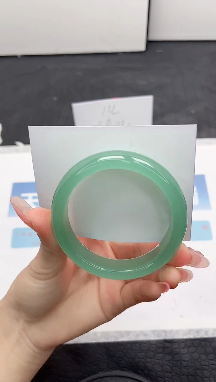 【闪购商品】石英质玉手镯未镶嵌92-56.1