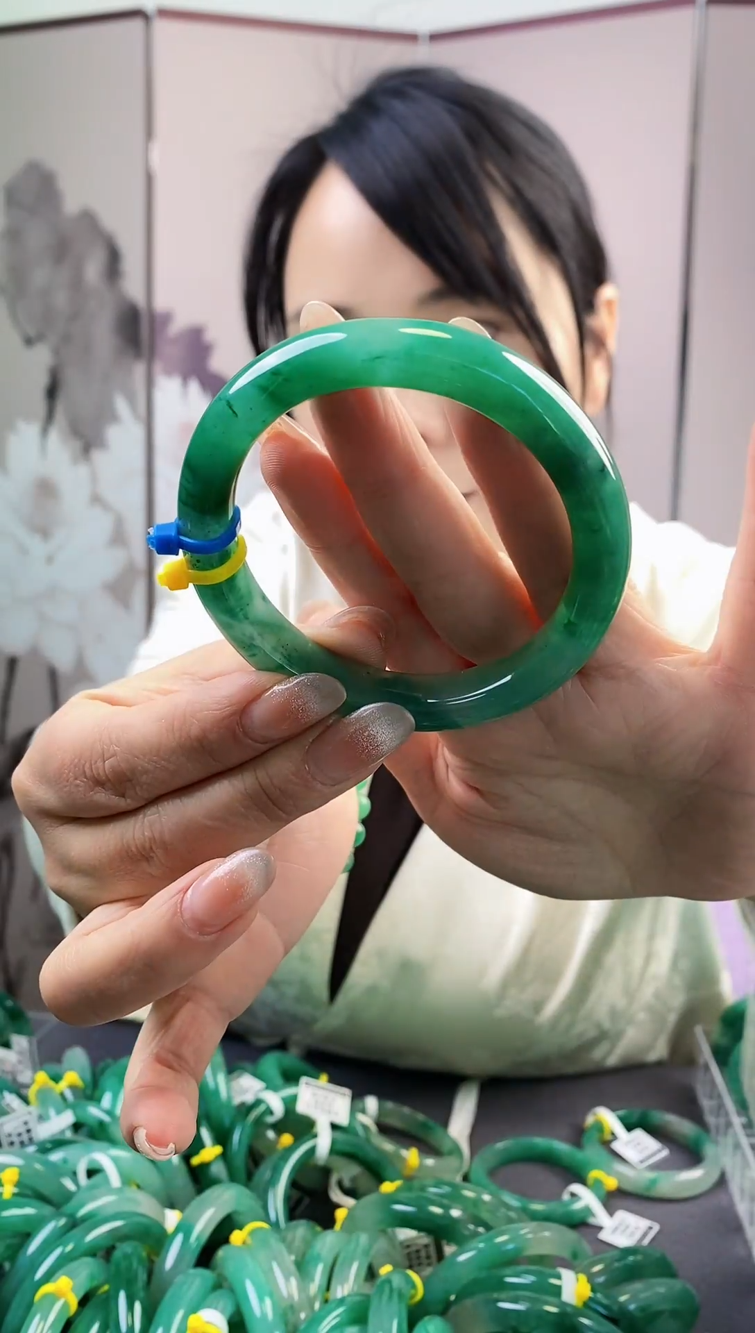 【闪购商品】石英质玉手镯未镶嵌83