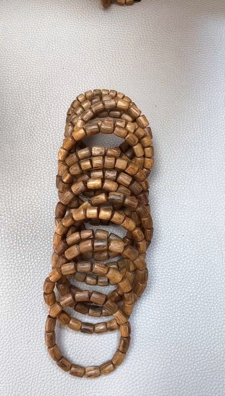 【闪购商品】沉香手串棋楠红金猊随型单圈多样性发其一