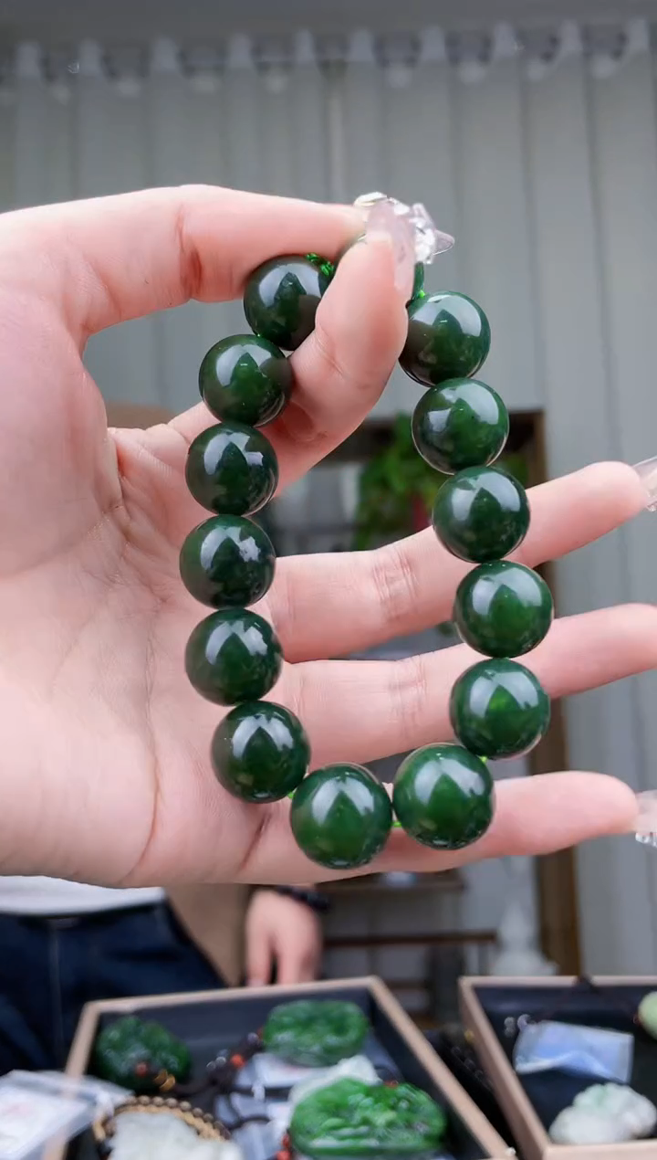 【闪购商品】和田玉挂件未镶嵌拍一发一，多样性发货！