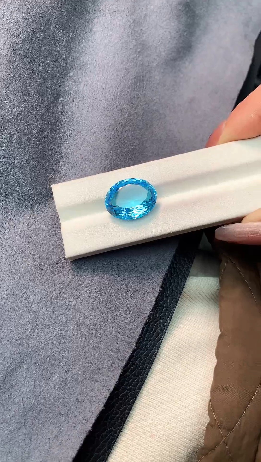 【闪购商品】托帕石裸石未镶嵌24.3克拉