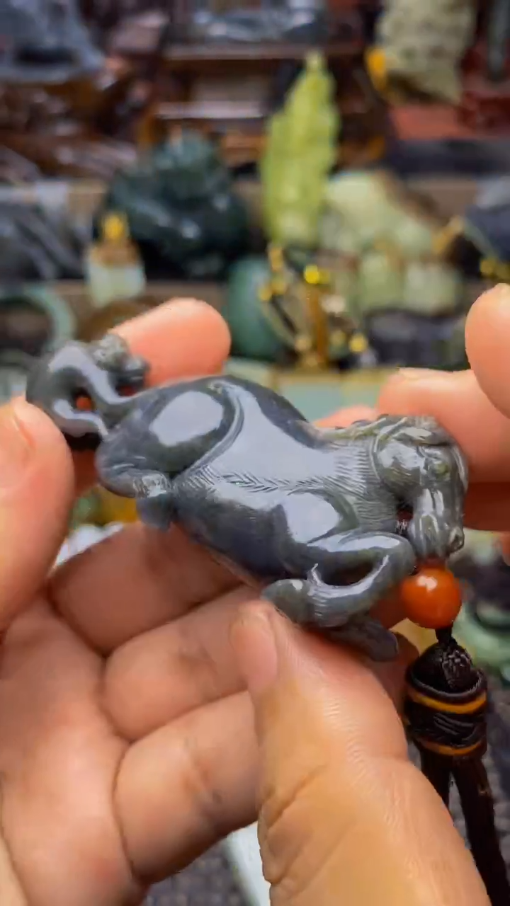 和田玉未镶嵌把件1