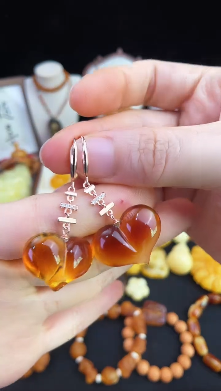 琥珀未镶嵌珠宝奇石柒月