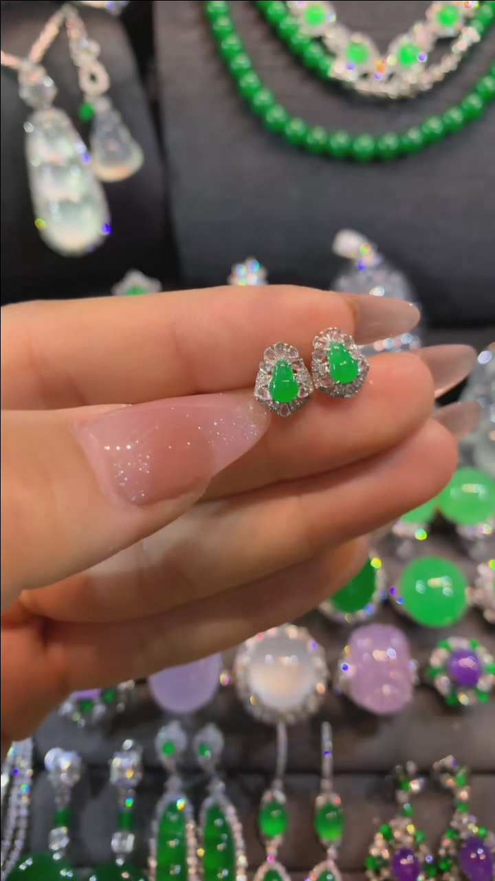 【闪购商品】翡翠耳饰18K金镶嵌耳饰