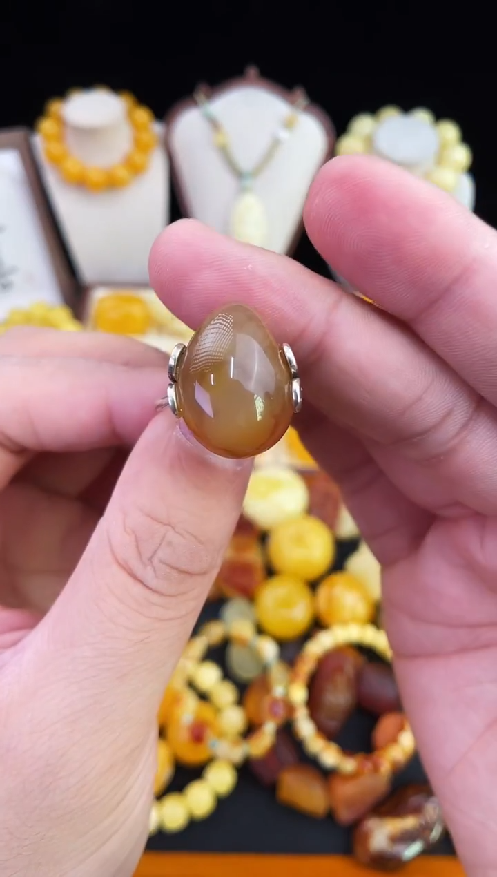 琥珀未镶嵌珠宝奇石柒月