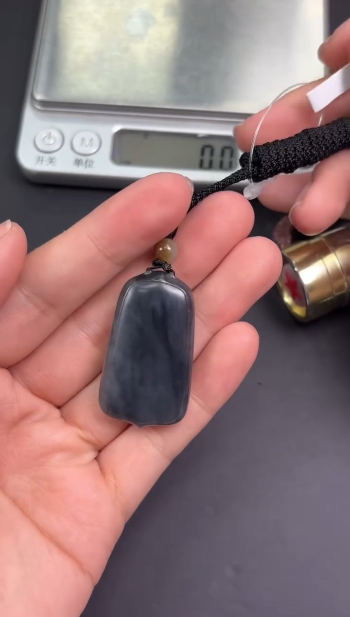 【闪购商品】和田玉吊坠(赠链)未镶嵌若羌微色差吊坠