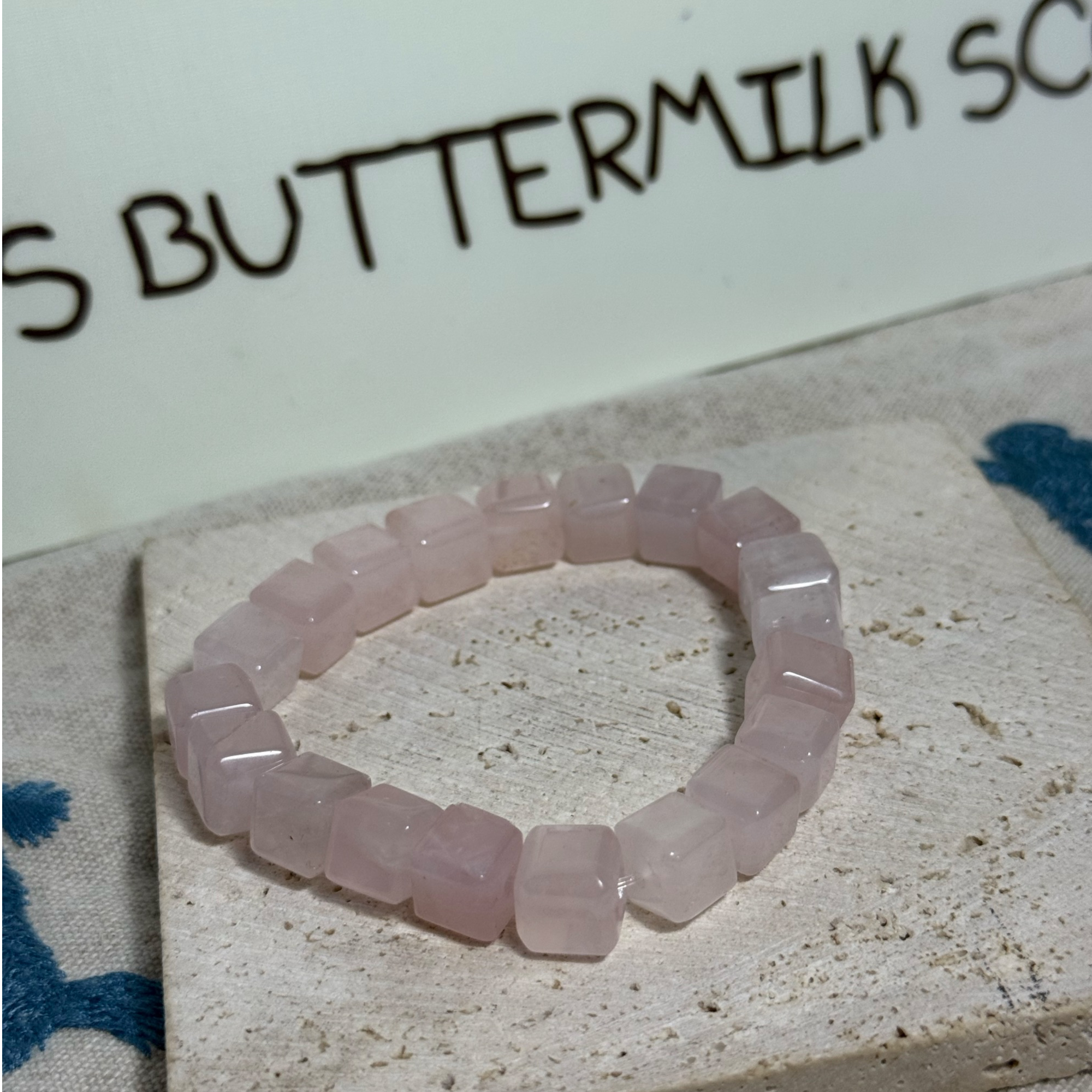 甜桃马粉水晶手串