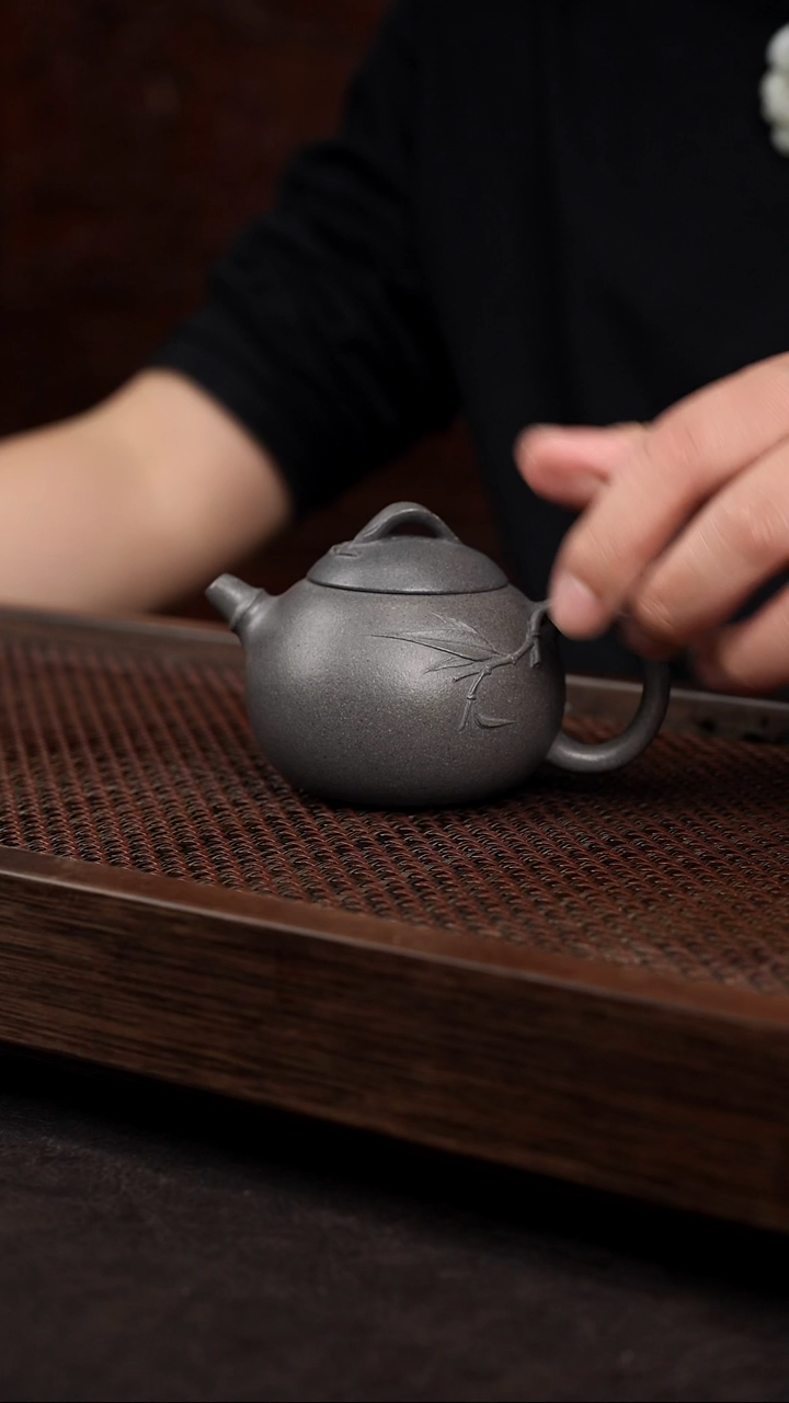 【闪购商品】紫砂茶壶青灰泥竹叶西施