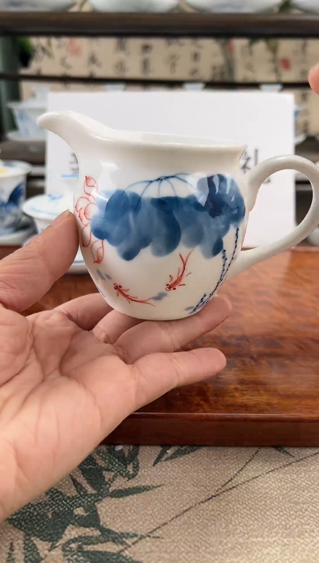 全品线条莲公道杯带把