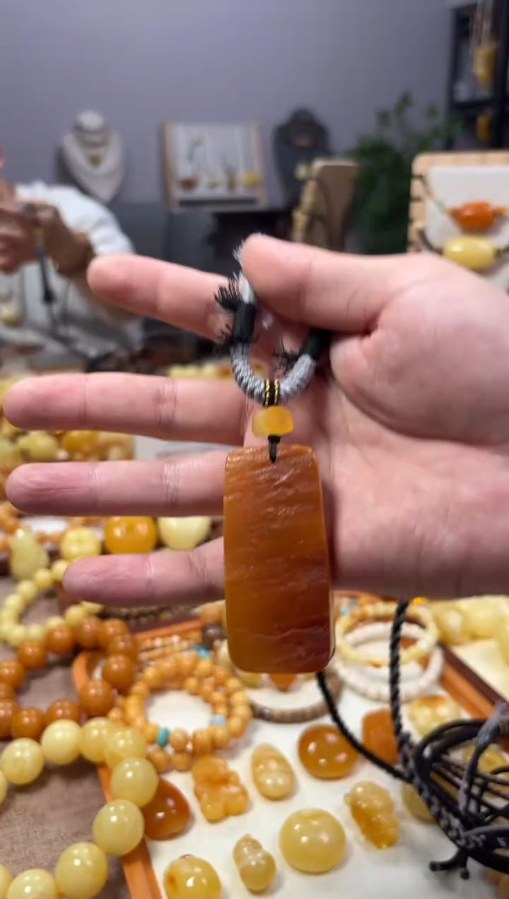 【闪购商品】蜜蜡裸石未镶嵌原石