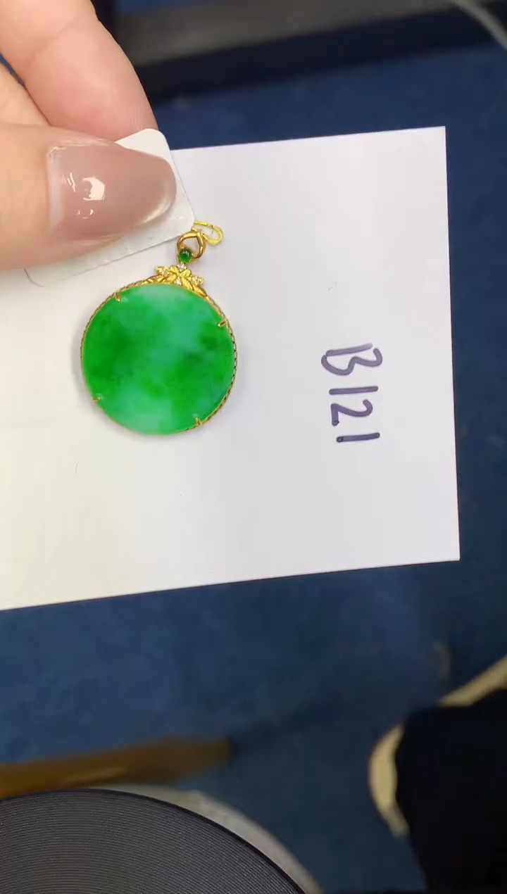 【闪购商品】翡翠颈饰18K金镶嵌0000000000