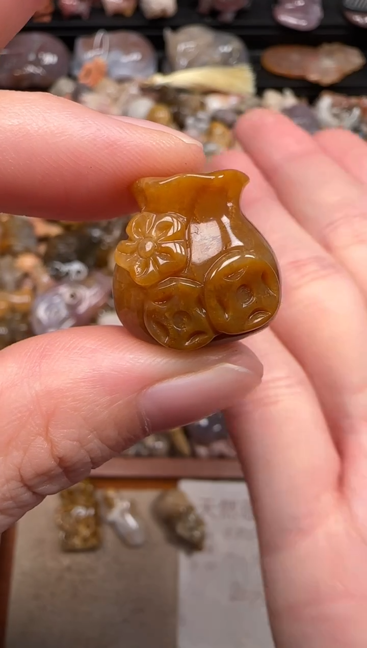 硅化珊瑚（珊瑚玉）未镶嵌颈饰409