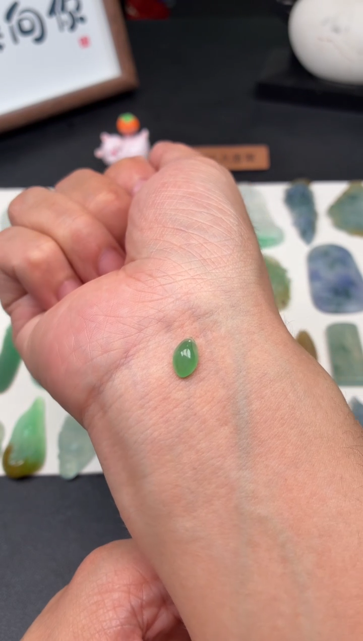 未镶嵌定制翡翠翡翠