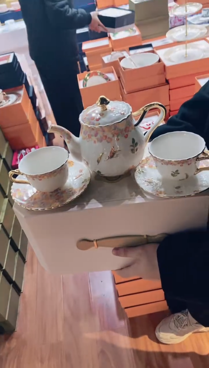 【闪购商品】杯鸿辉家品牌瓷器，京东包邮！