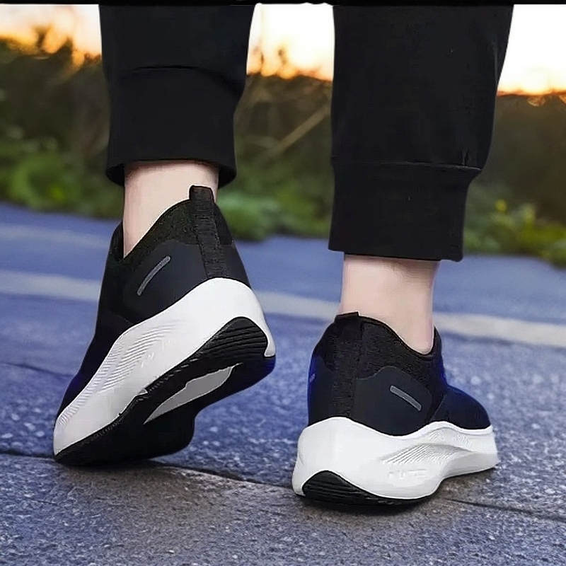 【按编码下单】【专柜断码】舒适夏季鞋子跑鞋男女同款情轻便跑步鞋