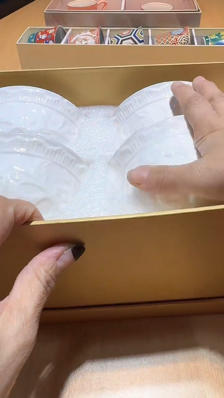 【闪购商品】瓷片锅碗瓢盆一件不剩