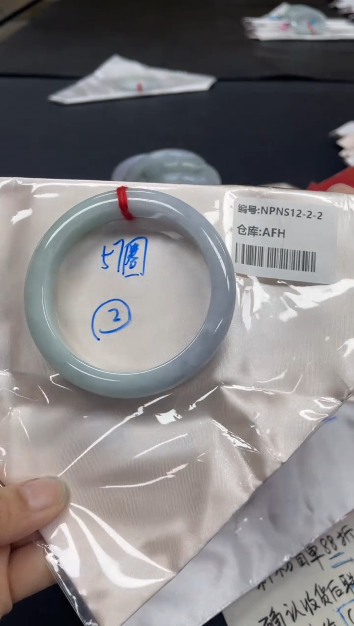 未镶嵌手镯翡翠翡翠手镯