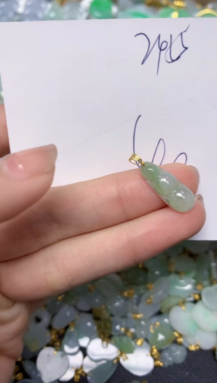 【闪购商品】翡翠颈饰18K金镶嵌天然翡翠A货