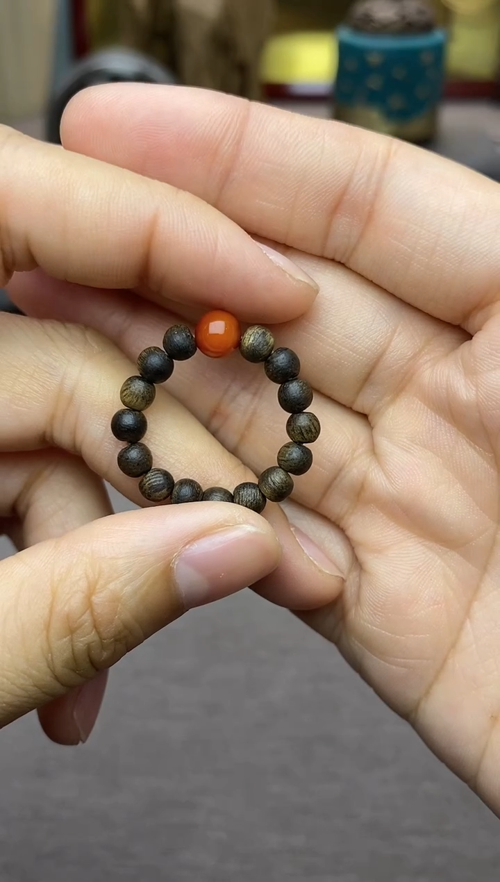 【闪购商品】沉香沉香碎屑白棋戒指04     