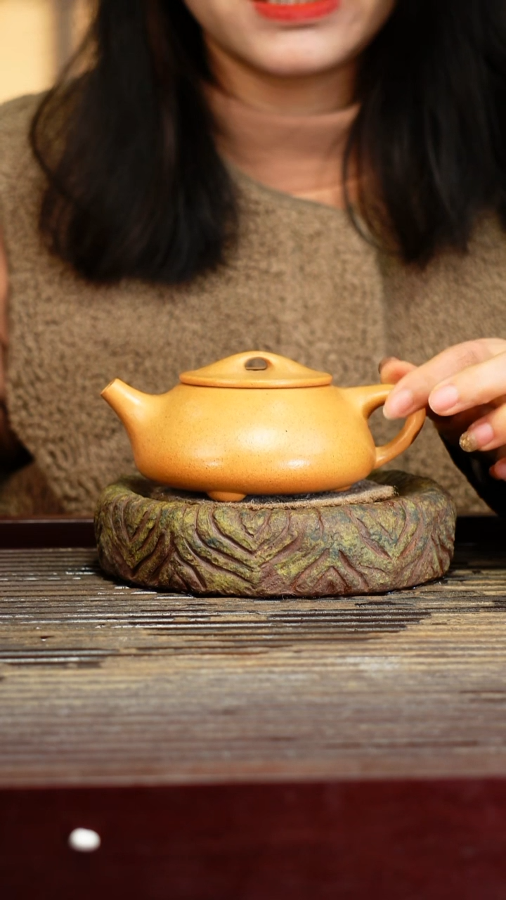 宜兴原矿紫砂壶茶壶宜兴原矿紫砂壶茶壶200C