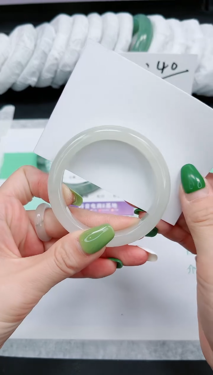 石英质玉手镯未镶嵌630-53.8